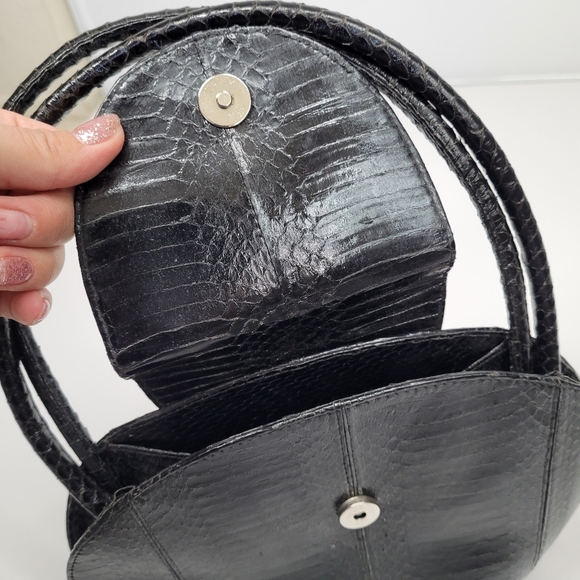 Vintage Made in Italy Faux Crocodile Black Handbag Textured Flap Closure Grunge‎ - Picture 5 of 17